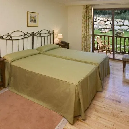 Mar De Santillana Hotel